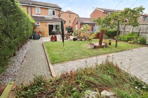 CAMPERNELL CLOSE- click for photo gallery